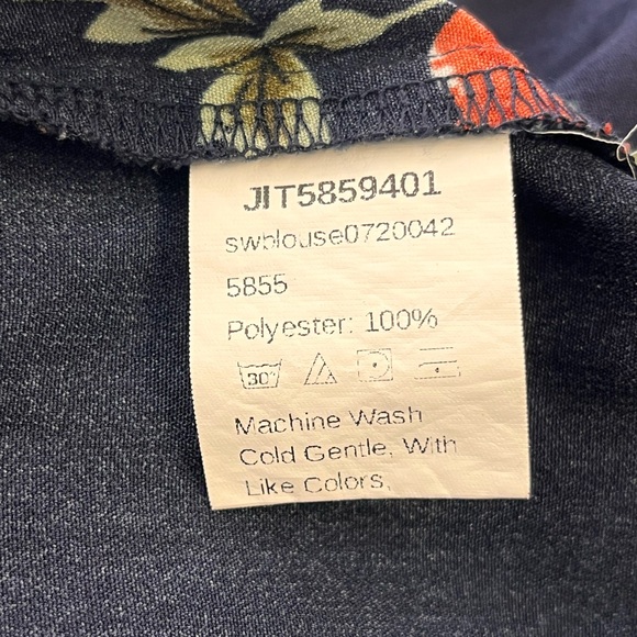 🤠= 3/$16 - SHEIN - Floral Print - Keyhole Neck - Lace Panel Blouse - Picture 7 of 7